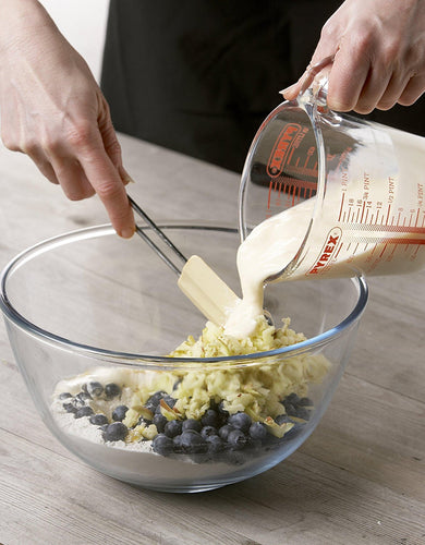 2 liter European Borosilicate PYREX mixing bowl